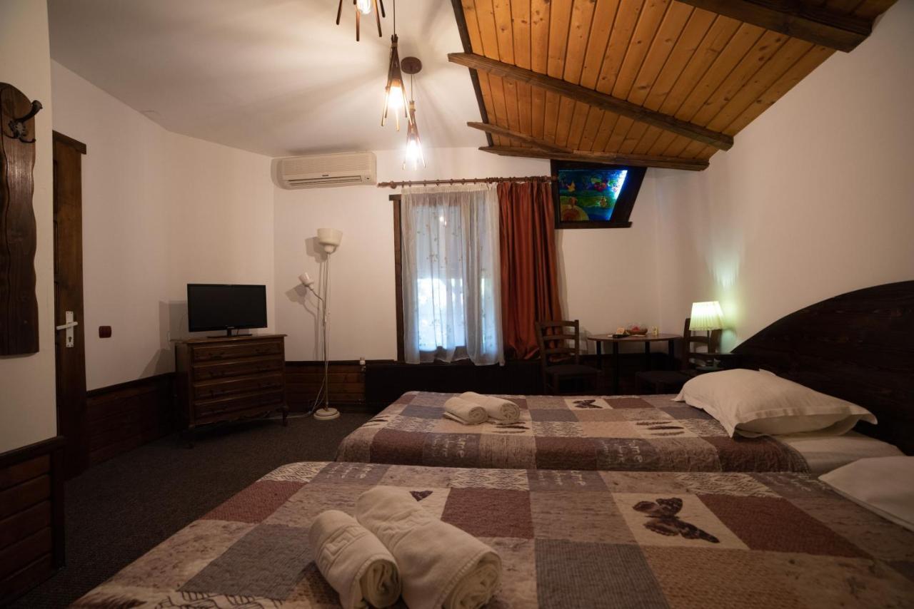 Casa Mica Guesthouse Букурещ Екстериор снимка