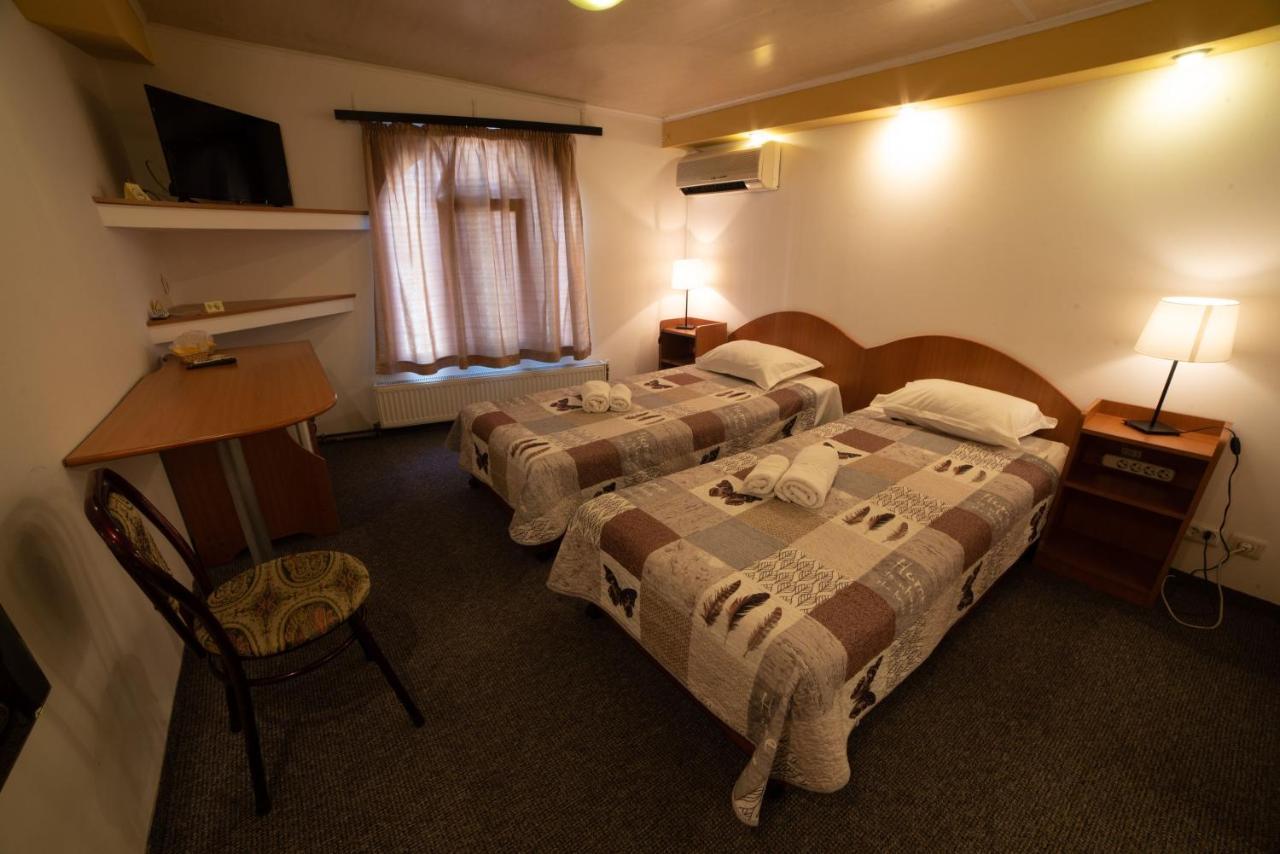 Casa Mica Guesthouse Букурещ Екстериор снимка