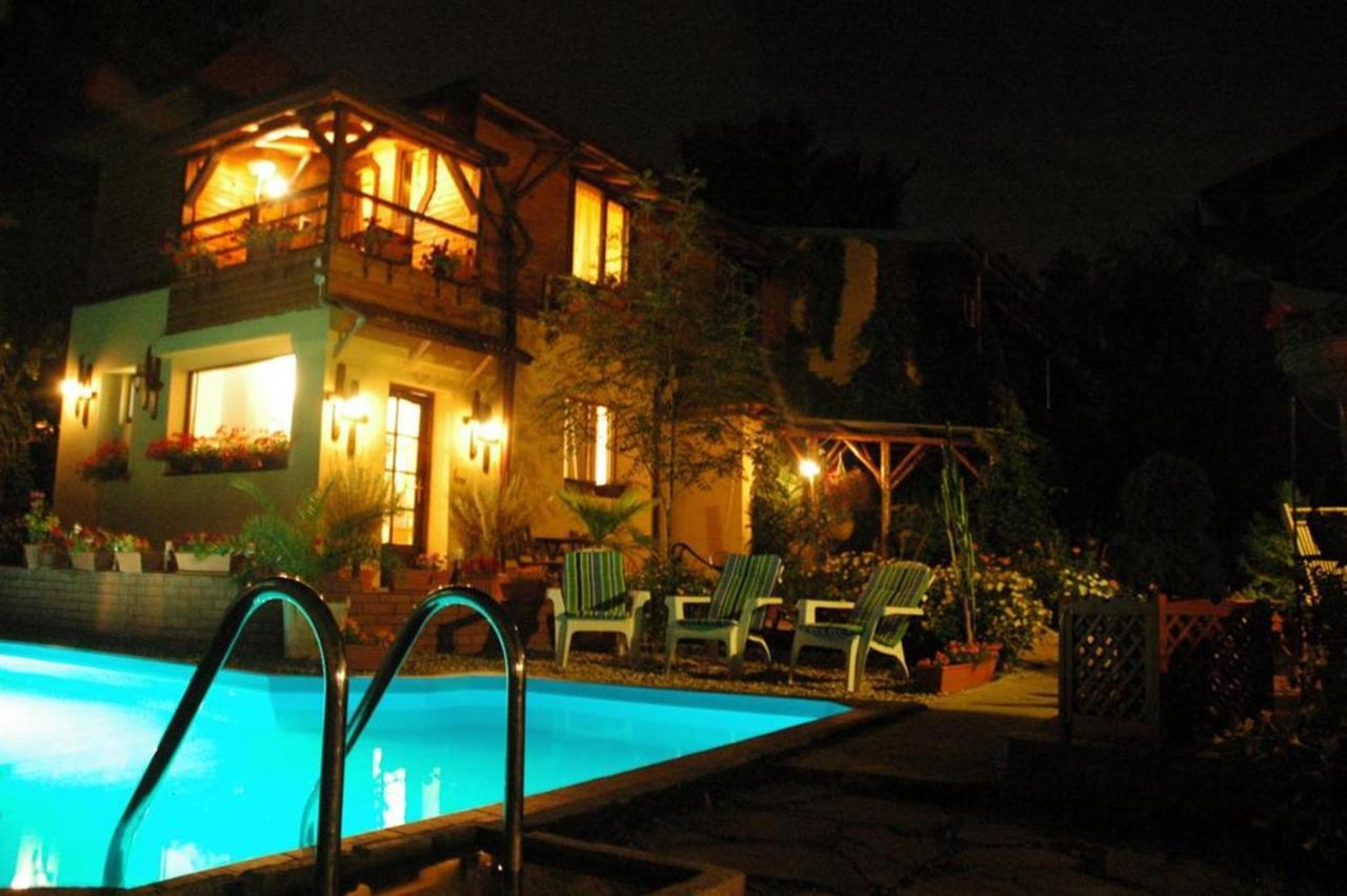Casa Mica Guesthouse Букурещ Екстериор снимка
