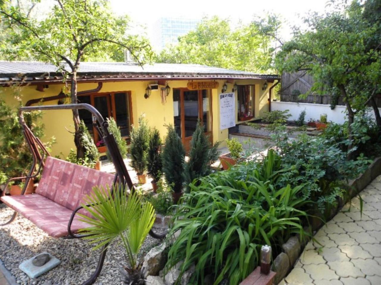 Casa Mica Guesthouse Букурещ Екстериор снимка