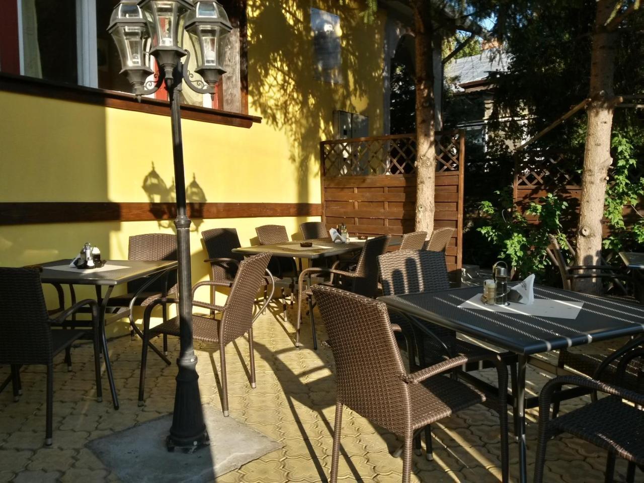 Casa Mica Guesthouse Букурещ Екстериор снимка