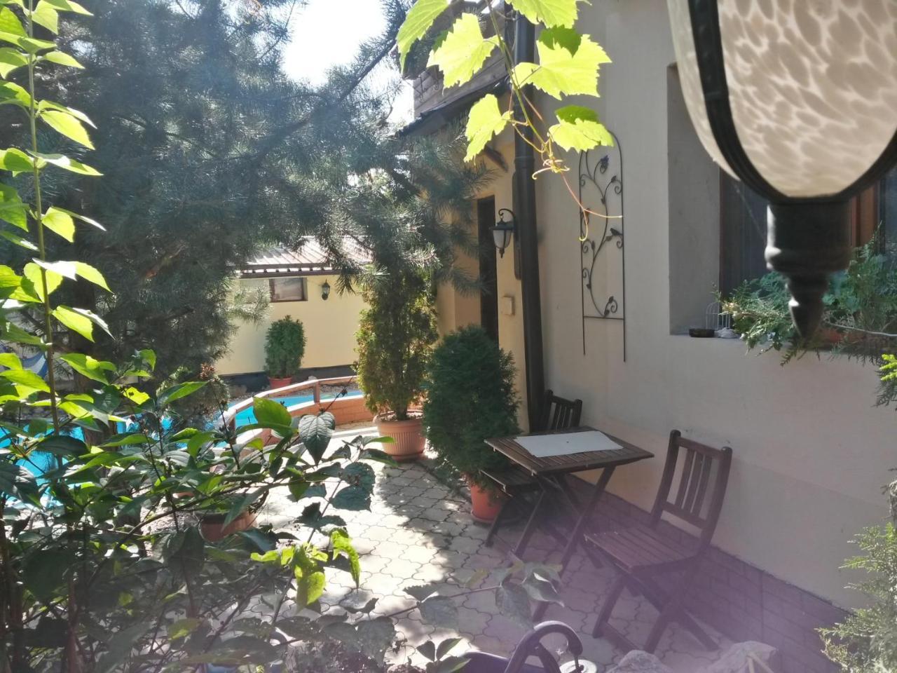 Casa Mica Guesthouse Букурещ Екстериор снимка