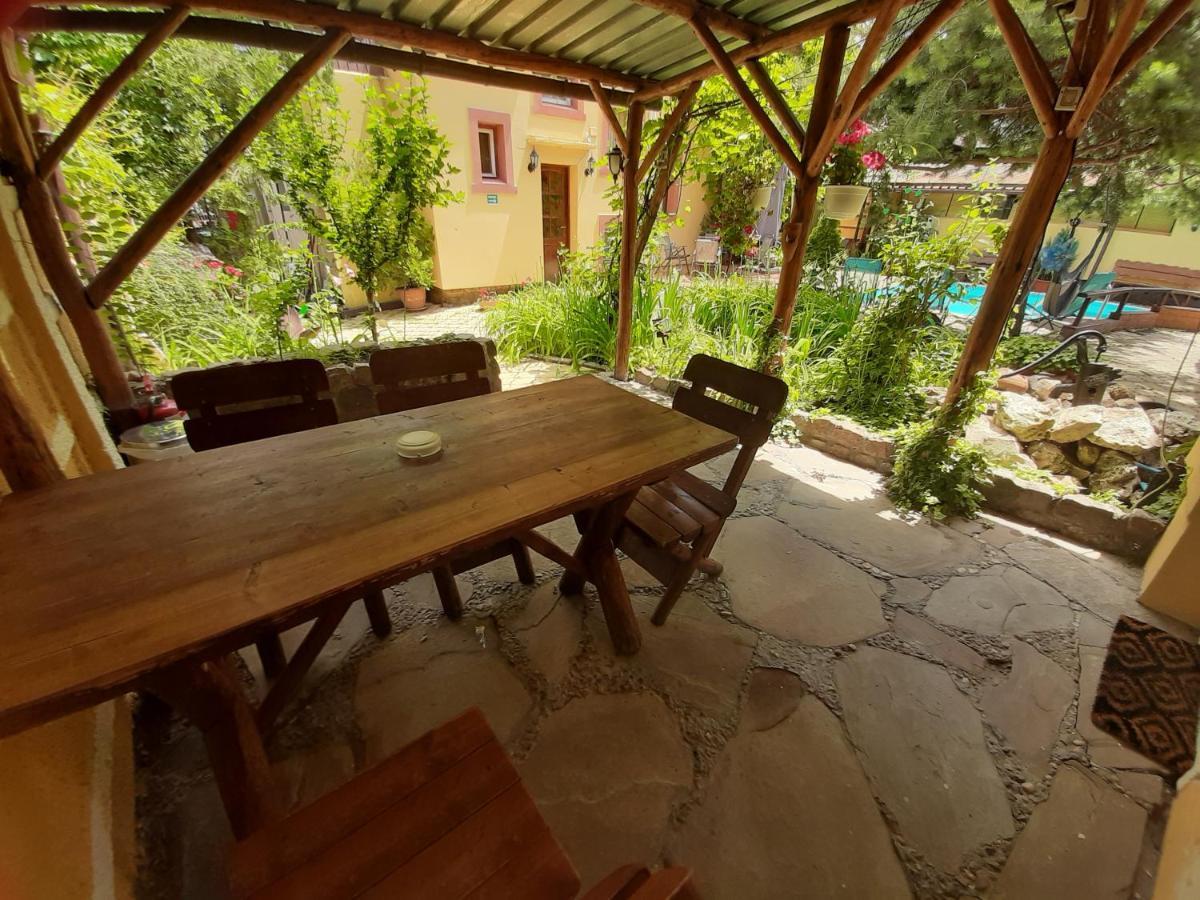 Casa Mica Guesthouse Букурещ Екстериор снимка